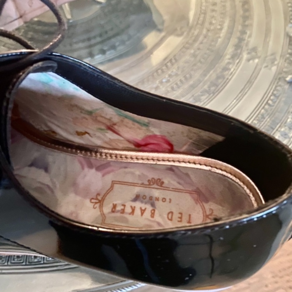 TED BAKER 💕Size 4 UK/ 6 US 🌷Patent Leather Lace up Loafers 🌸GORGEOUS SHOES ! - Picture 14 of 16